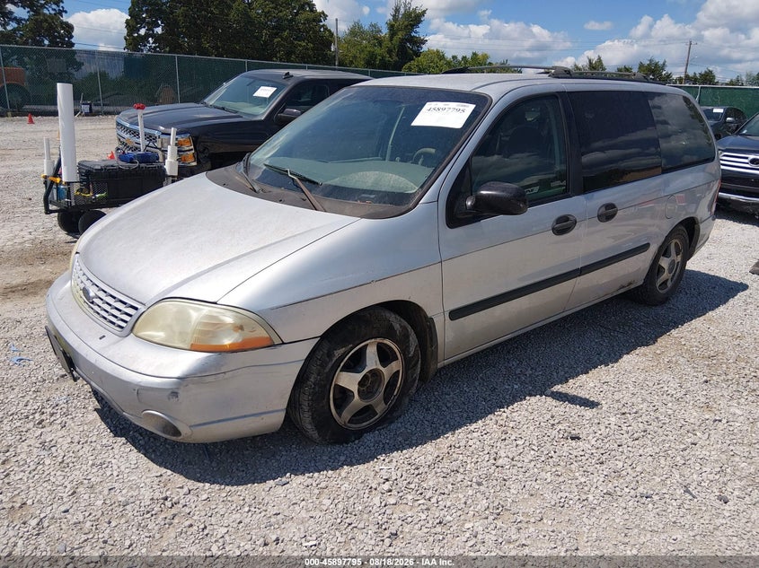 2002 Ford Windstar, Right Front, IAAI, VIN 2FMZA51442BA96702 — photo 2