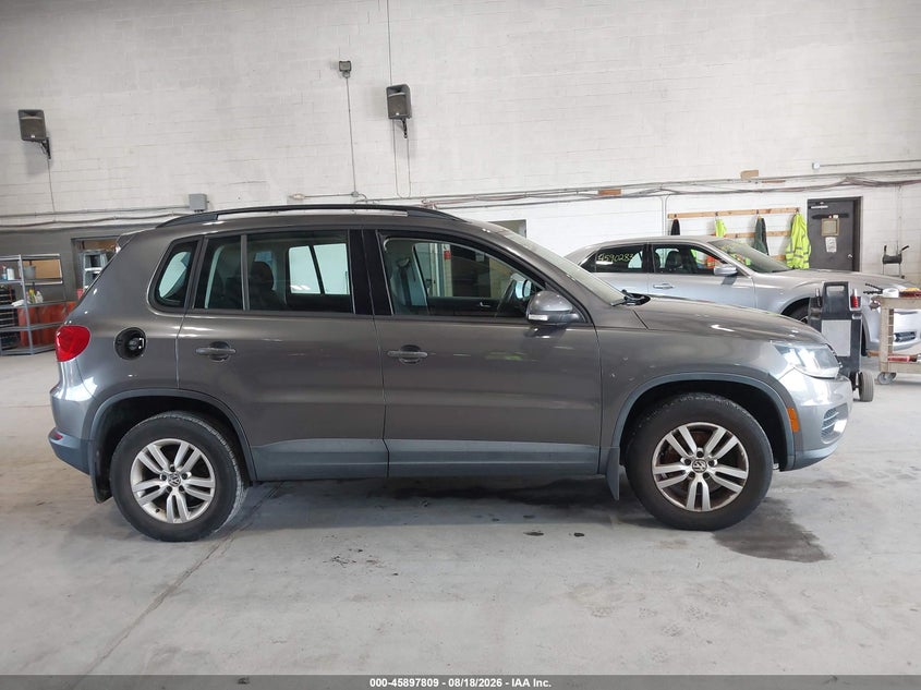 VOLKSWAGEN TIGUAN 2015 VIN WVGBV7AX2FW575121