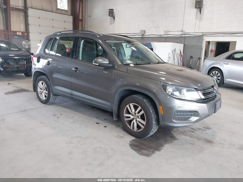 2015 VOLKSWAGEN TIGUAN auction photo 1