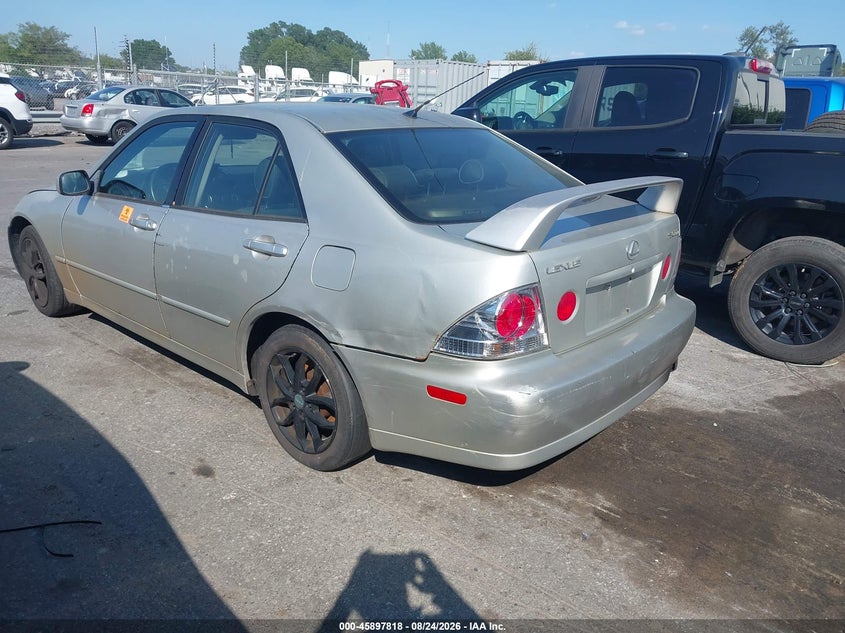 2004 LEXUS IS 300 auction photo 3