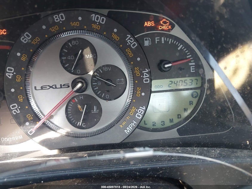 2004 LEXUS IS 300 auction photo 7
