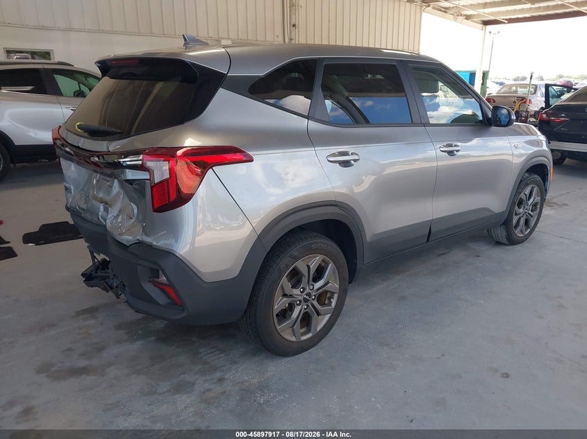 2024 KIA SELTOS auction photo 4