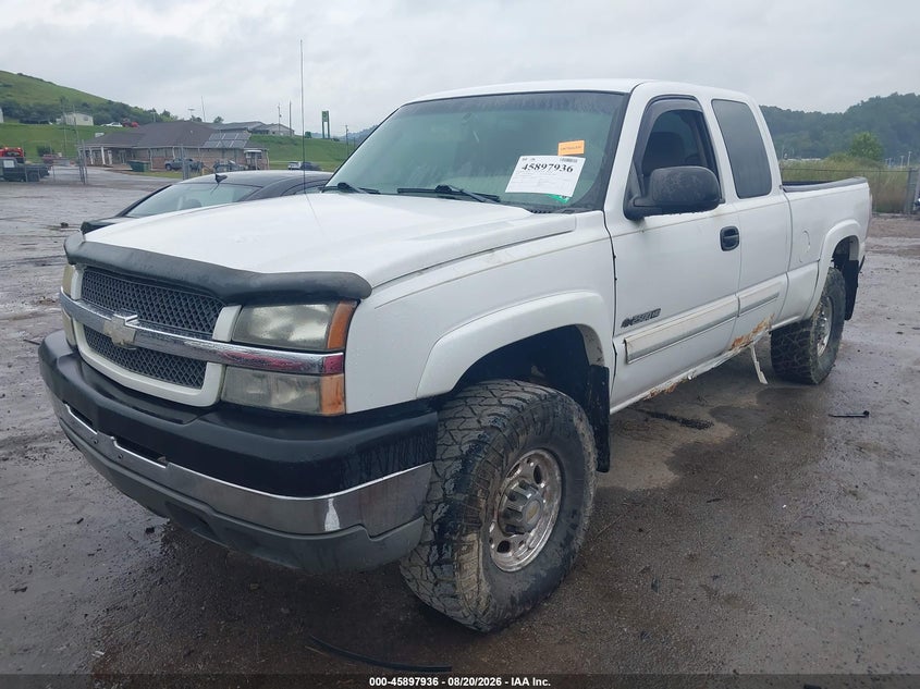 2004 Chevrolet Silverado, Обычный износ, IAAI, VIN 1GCHK29U84E194638 — фото 2