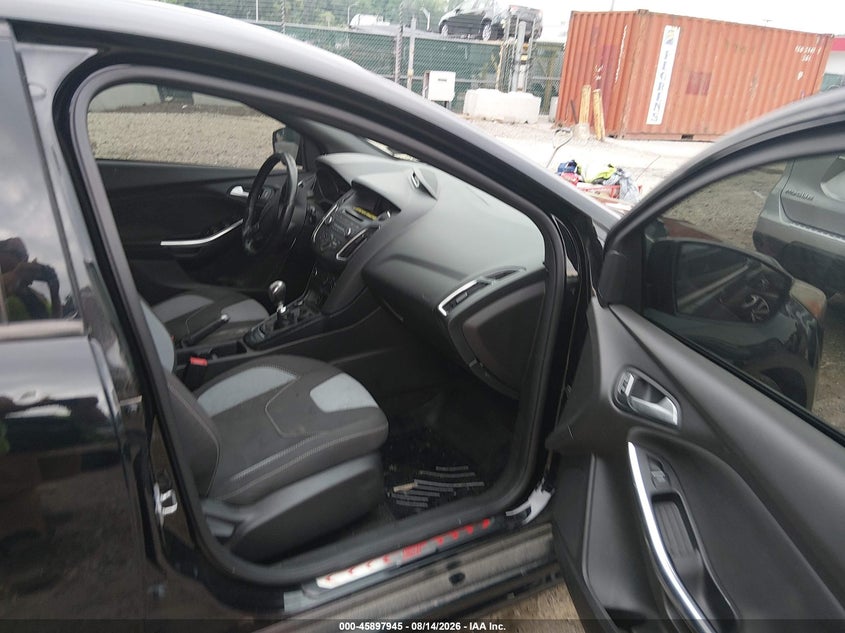 2017 FORD FOCUS ST auction photo 5