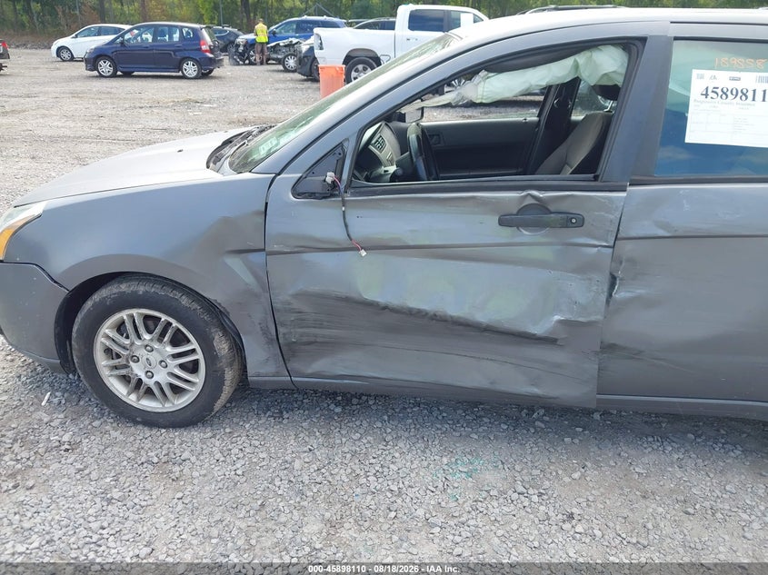 2010 FORD FOCUS auction photo 6