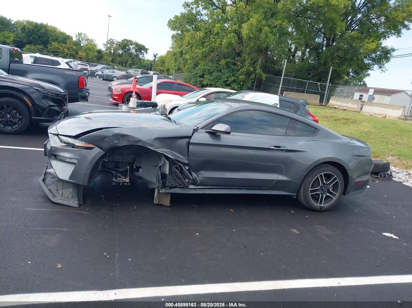FORD MUSTANG - zdjęcie 15