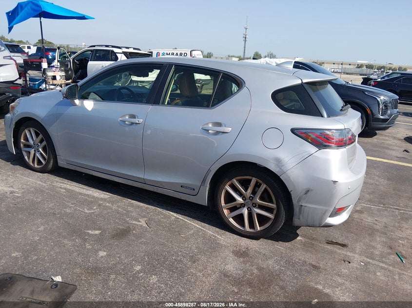 2016 LEXUS CT 200H auction photo 3