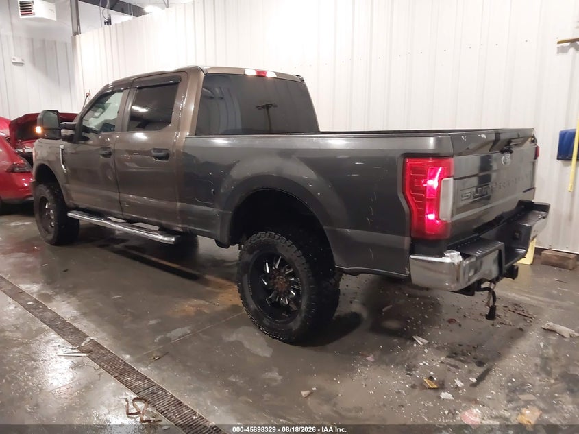 2017 FORD F-250 auction photo 3