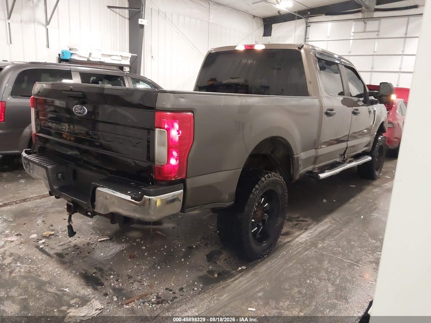 2017 FORD F-250 auction photo 4