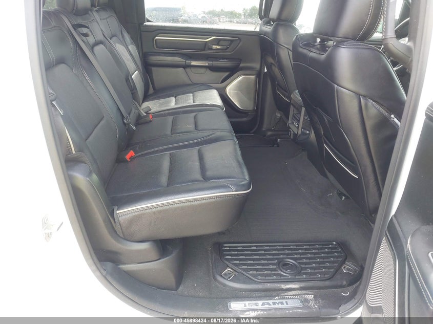 2020 RAM 1500 auction photo 8