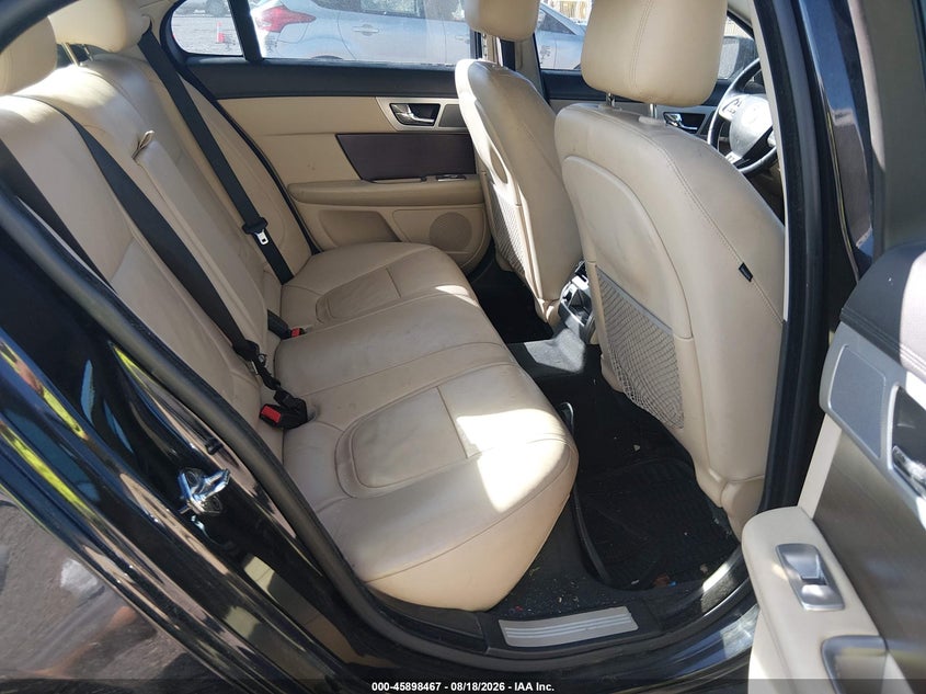2013 JAGUAR XF auction photo 8
