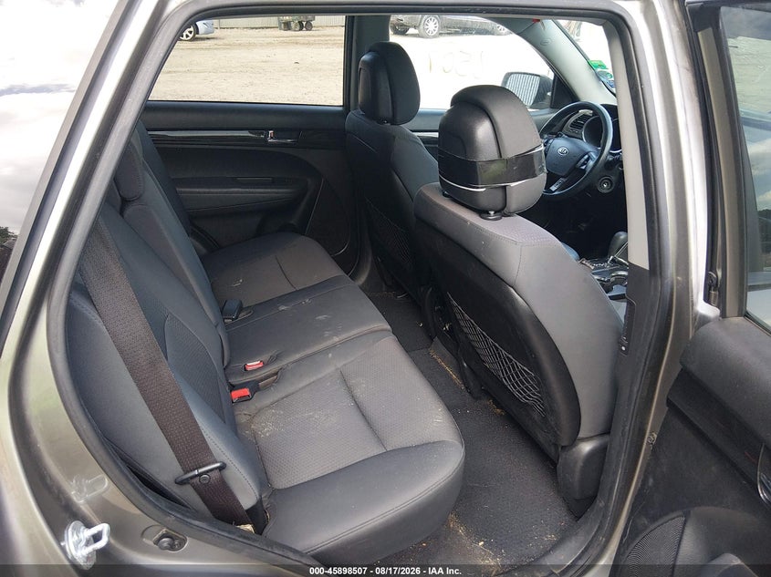 2013 KIA SORENTO auction photo 8