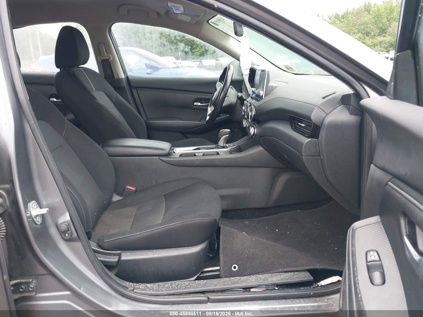2022 NISSAN SENTRA auction photo 5
