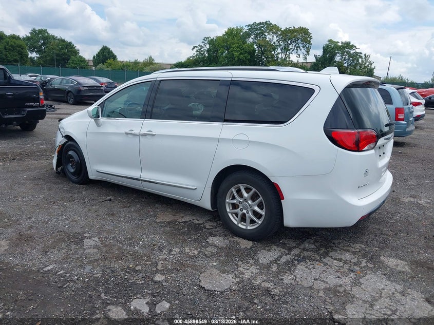 2020 CHRYSLER PACIFICA auction photo 3