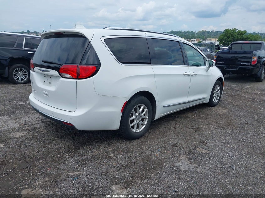 2020 CHRYSLER PACIFICA auction photo 4