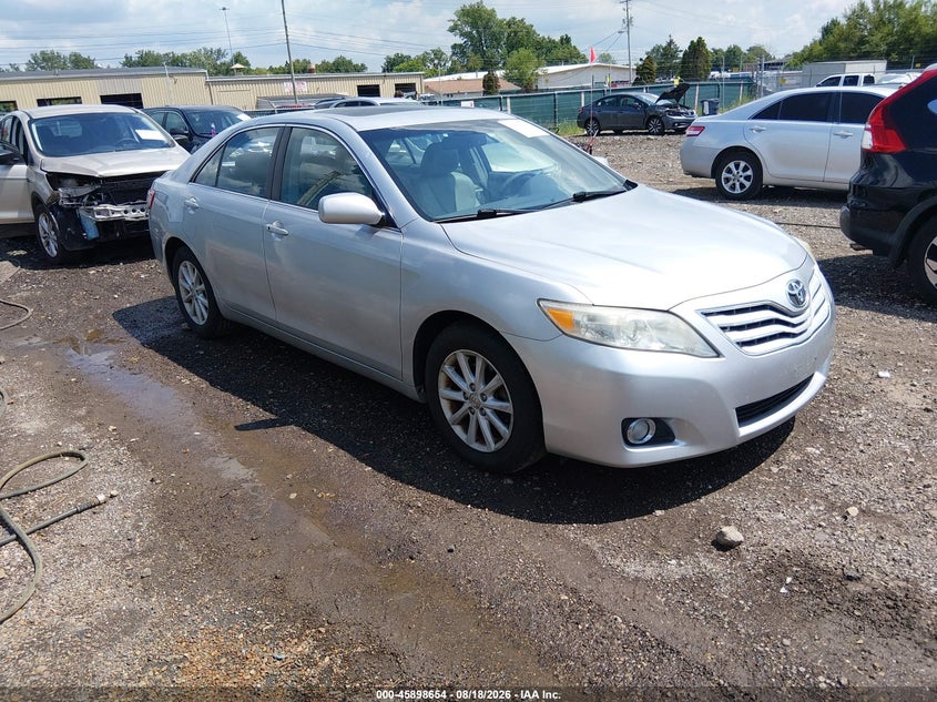 2011 TOYOTA CAMRY auction photo 1