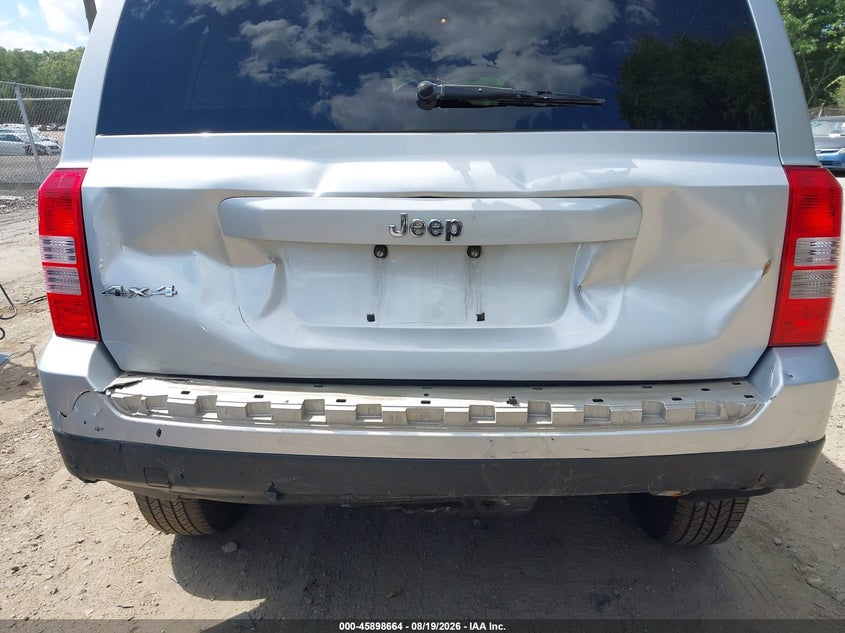 2011 JEEP PATRIOT auction photo 6
