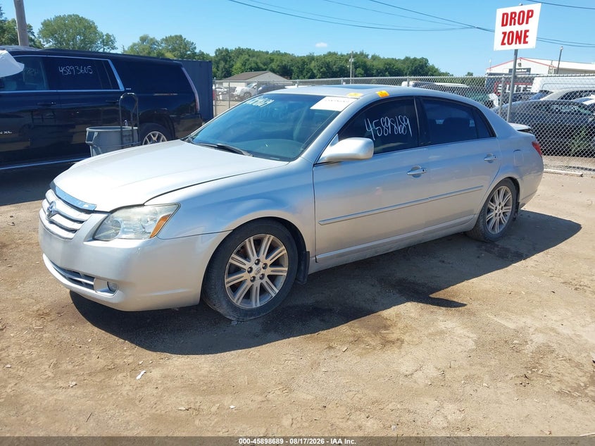 2007 Toyota Avalon, Flood, IAAI, VIN 4T1BK36B07U204650 — photo 2
