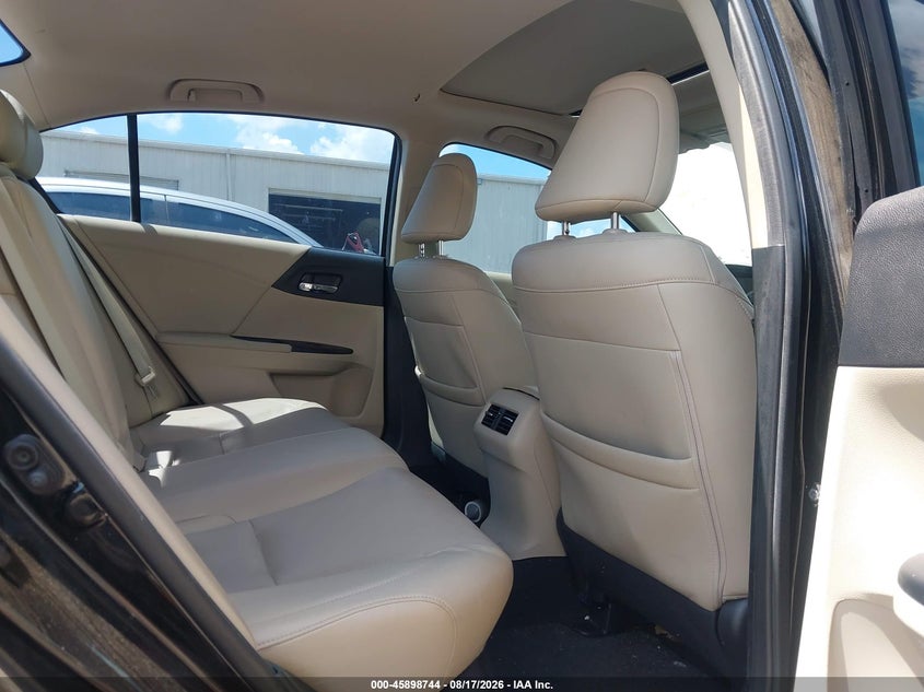 2015 HONDA ACCORD auction photo 8
