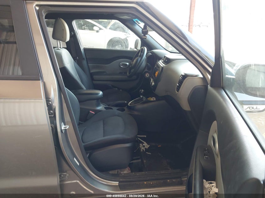 2017 KIA SOUL auction photo 5