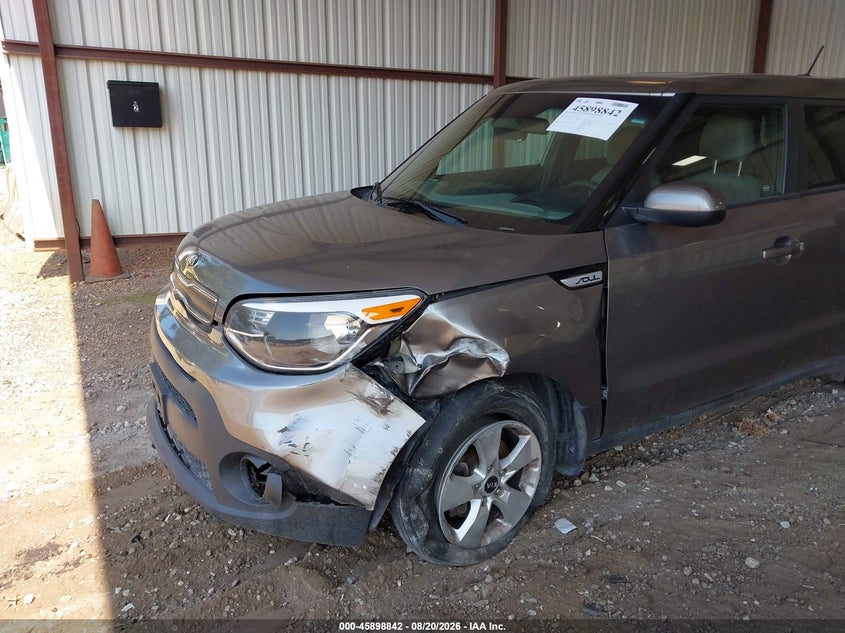 2017 KIA SOUL auction photo 6