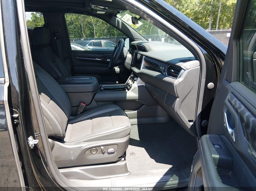 2023 GMC YUKON auction photo 5