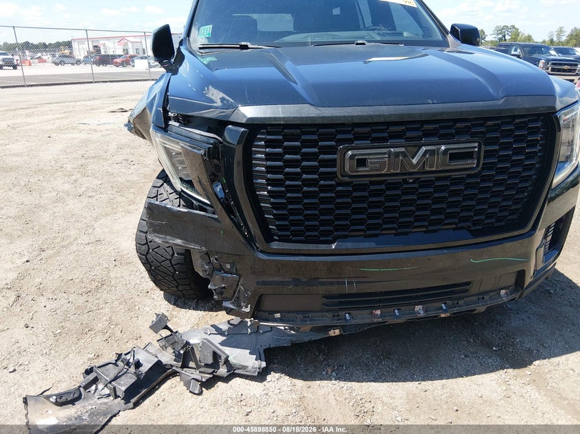 2023 GMC YUKON auction photo 6