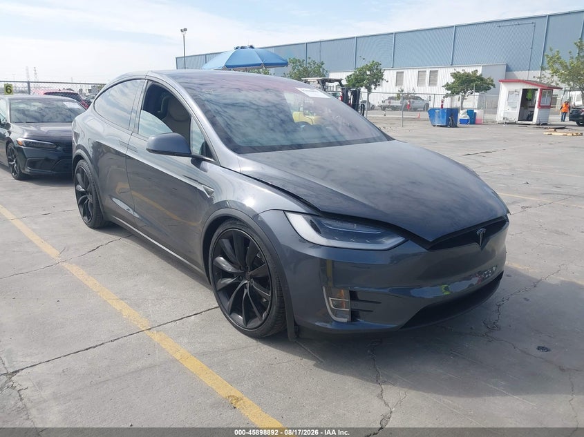 2016 Tesla Model X 60D/70D/75D/90D/P100D, Левый бок, IAAI, VIN 5YJXCBE22GF016482