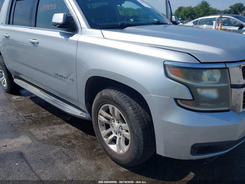 CHEVROLET SUBURBAN - zdjęcie 16