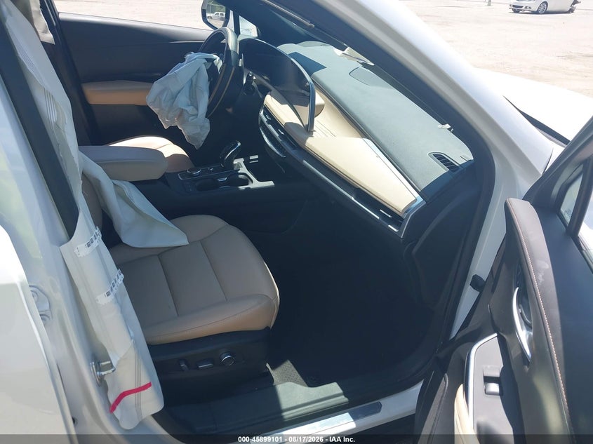 2025 CADILLAC XT4 auction photo 5