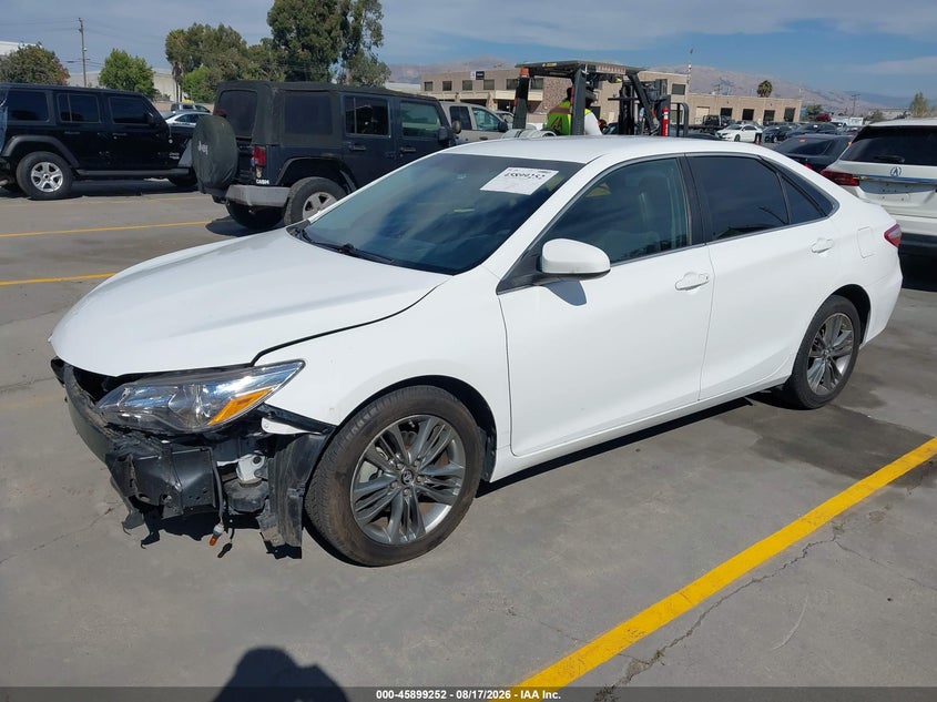 2016 Toyota Camry, Front End, IAAI, VIN 4T1BF1FK3GU608292 — photo 2