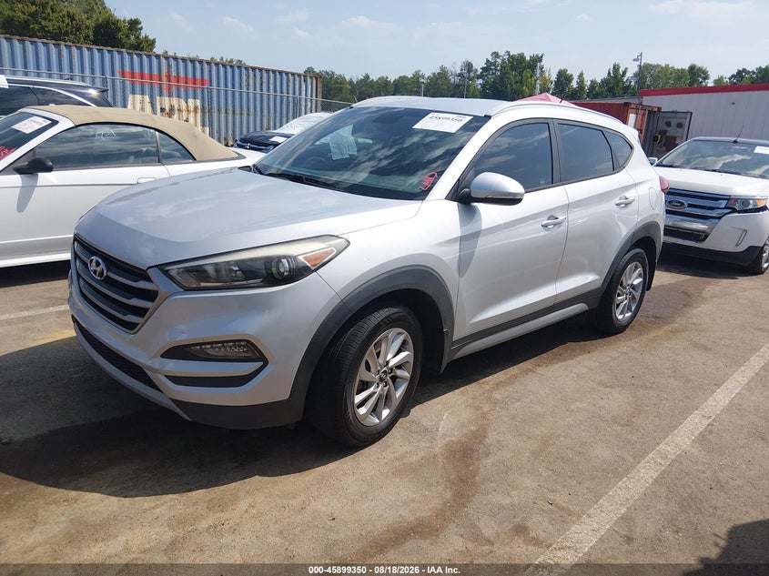 2017 Hyundai Tucson, Interior Burn, IAAI, VIN KM8J33A27HU281789 — фото 2