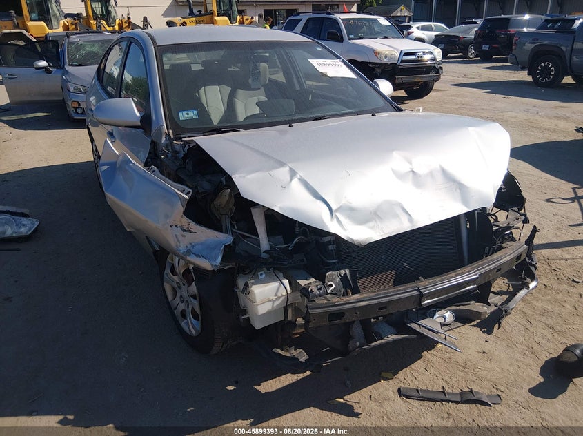 2009 HYUNDAI ELANTRA auction photo 6
