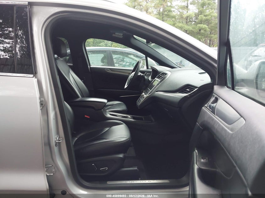 2019 LINCOLN MKC auction photo 5