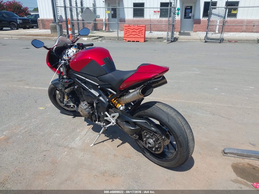 TRIUMPH SPEED TRIPLE 2022
