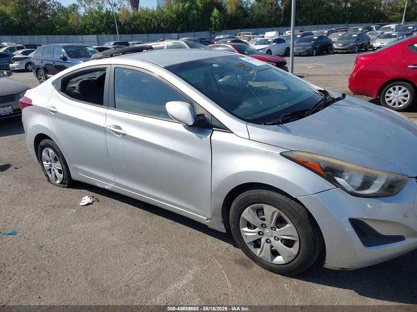 2016 HYUNDAI ELANTRA auction photo 6