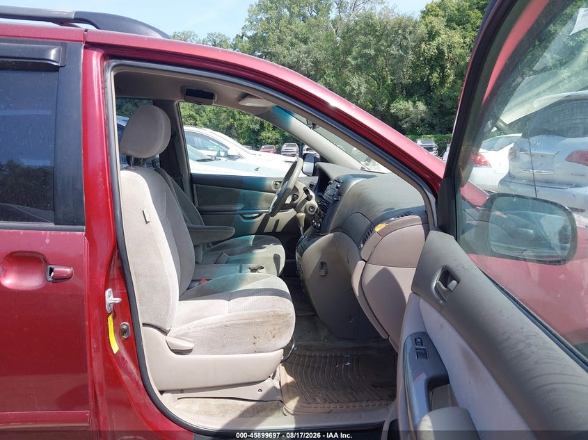 2008 TOYOTA SIENNA auction photo 5