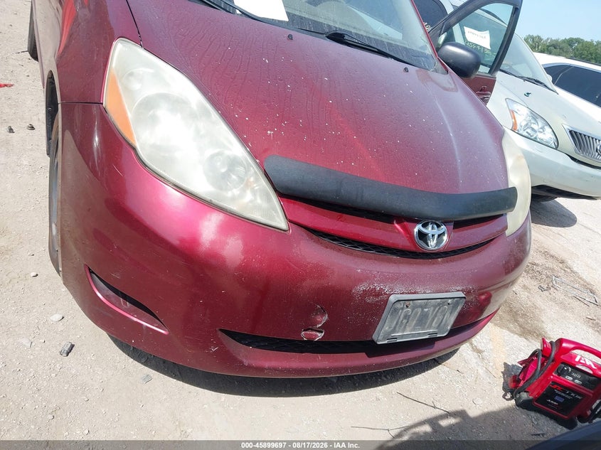 2008 TOYOTA SIENNA auction photo 6