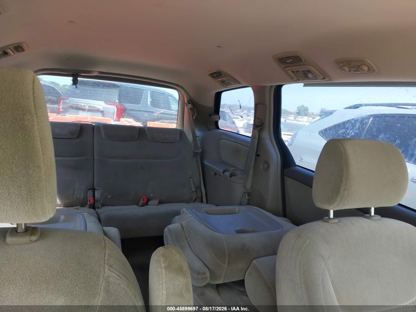 2008 TOYOTA SIENNA auction photo 8
