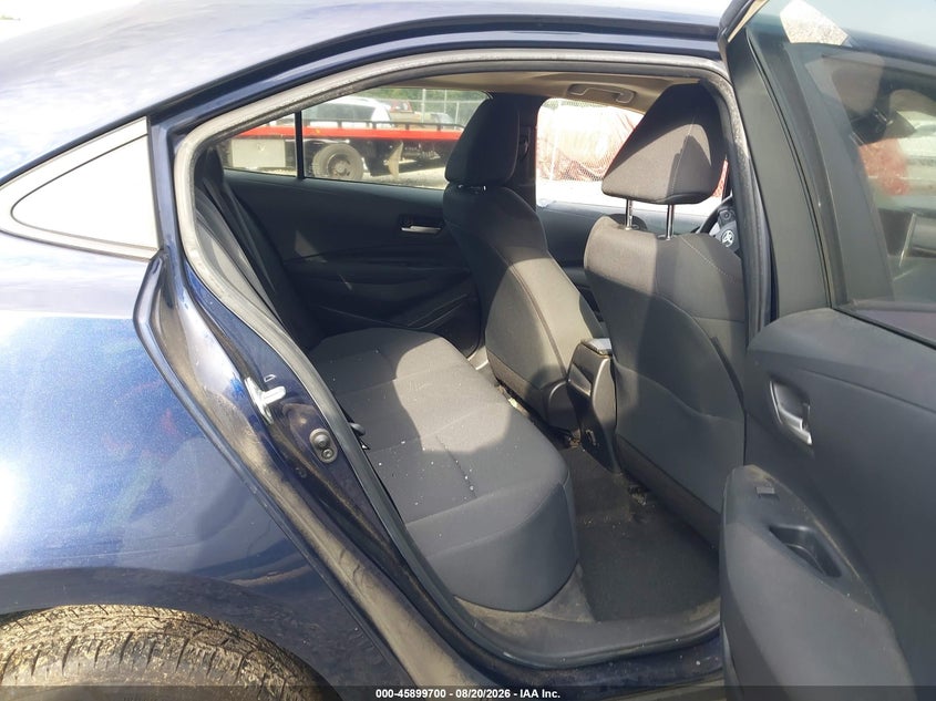 2021 TOYOTA COROLLA LE · Фото 8