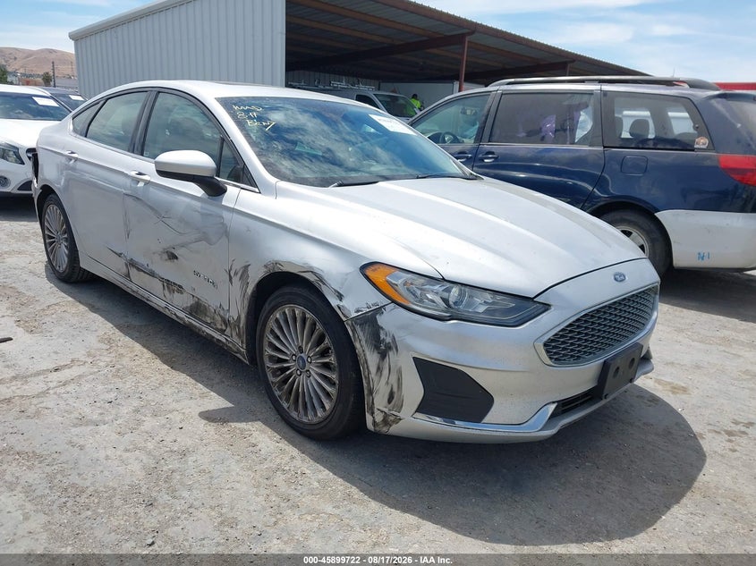 Vin: 3fa6p0luxkr120725, lot: 46398783, ford fusion hybrid se 2019 img_1
