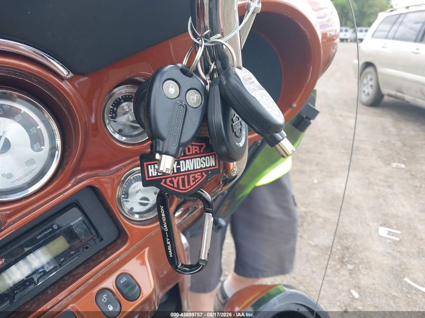 HARLEY-DAVIDSON FLHTCUSE3 2008