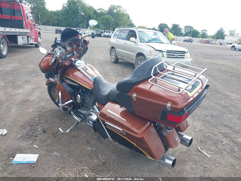 HARLEY-DAVIDSON FLHTCUSE3 2008
