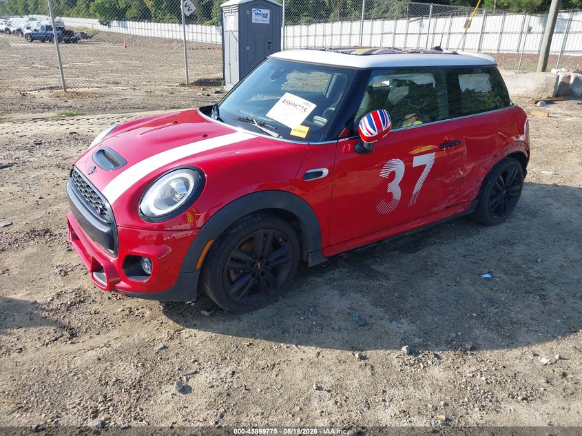 2021 MINI Hard top, Left Side, IAAI, VIN WMWXR5C00M2N86591 — photo 2