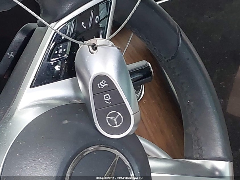 2024 MERCEDES-BENZ C 300 · Фото 11