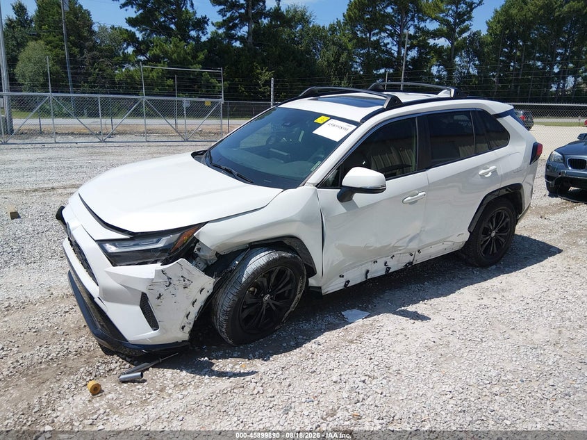 2022 Toyota RAV 4, Left Side, IAAI, VIN JTM16RFV2ND077320 — photo 2
