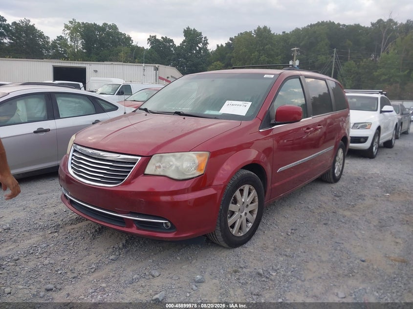 2014 CHRYSLER TOWN & COUNTRY auction photo 2
