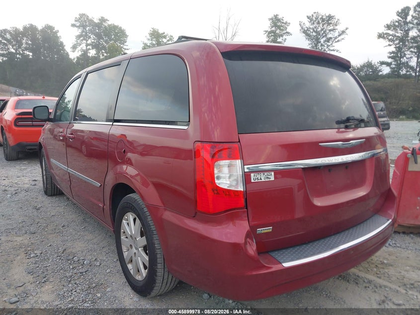 2014 CHRYSLER TOWN & COUNTRY auction photo 3
