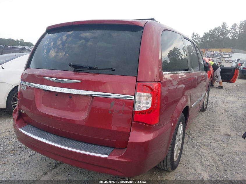 2014 CHRYSLER TOWN & COUNTRY auction photo 4
