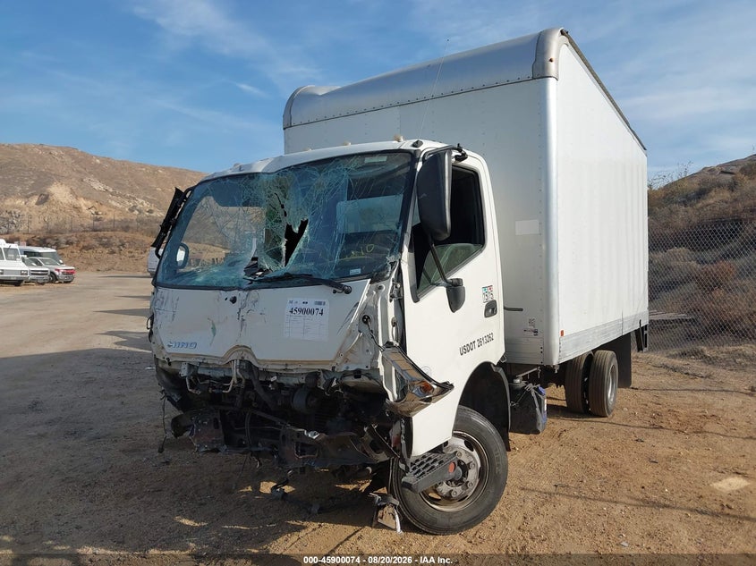 2017 HINO XJC720/XFC720 auction photo 2